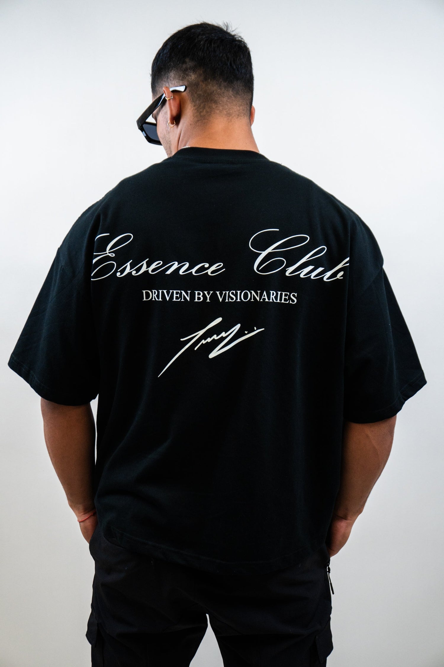 Essence Club